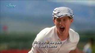 High School Musical 2 | I don&#39;t dance - Music Video - Disney Channel Italia