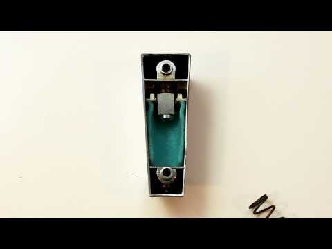 Packing Vintage Drum Lugs with Felt for Less Noise & More Tone