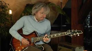 Video thumbnail for Ibanez Iceman IC-200 from 1979 presented by Vintage Guitar Oldenburg and Tobias Hoffmann. by Vintage Guitar Oldenburg