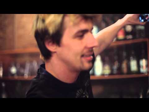 La Sainte Nitouche video