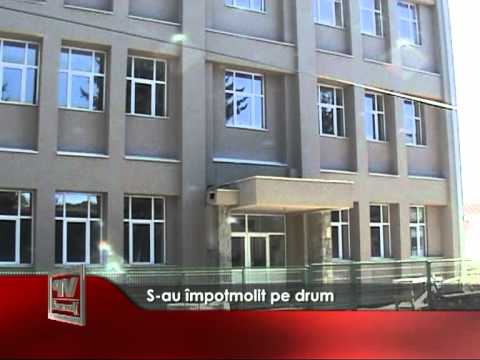 S-au împotmolit pe drum