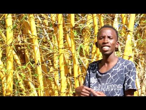 Crooxy tee X Kim_Moyo yedu