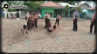 Download lagu GAME PRAMUKA TERSERU Ambil Botol Aqua mp3
