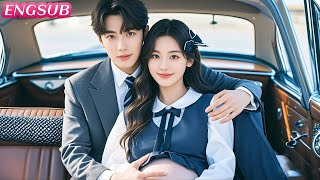 Een vergiftigd meisje ontmoet een onvruchtbare CEO.Eén nacht maakt haar zwanger,en hij valt voorhaar