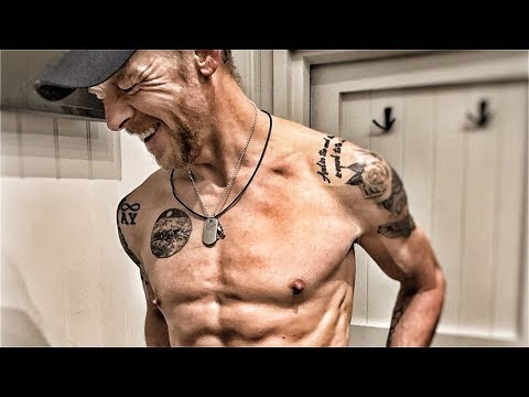 download lagu mp3 mp4 Sean Penn Body, download lagu Sean Penn Body gratis, unduh video klip Sean Penn Body