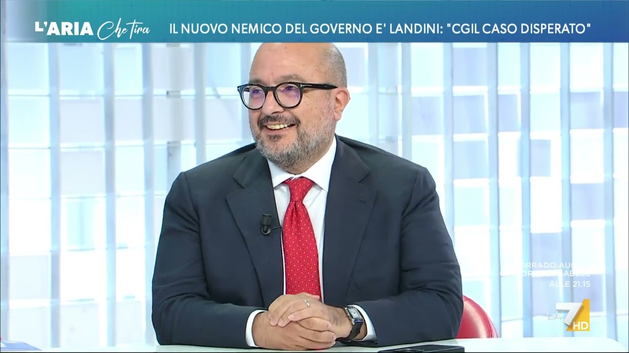 David Parenzo a Gennaro Sangiuliano: "Ci diamo del tu, ci conosciamo da troppo tempo", "Sono ...
