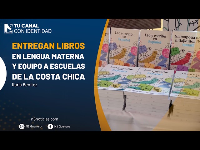Entregan libros en lengua materna y equipo a escuelas de la Costa Chica