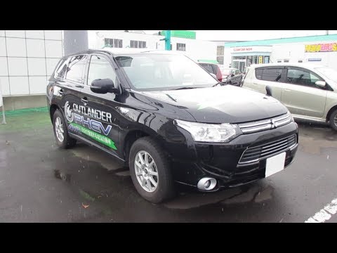 MITSUBISHI OUTLANDER 2013, PHEV. Обзор экстерьера и интерьера.