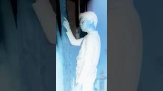 J m&#39;en fous de ta nana