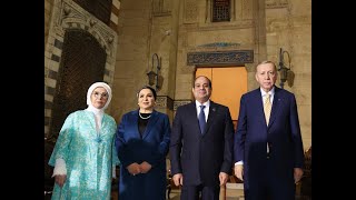 President Erdogan visits Imam Shafi Tomb in Cairo
