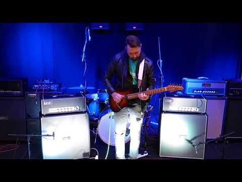 Laney LA30BL in Stereo Test! | Behind the scenes