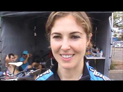 Mariana Carcute Campeã Elite   Maratona RAVELLI 2012