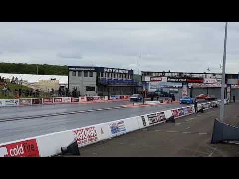 Mustang vs Mk2 Escort (Santa Pod-Classic Ford Show)