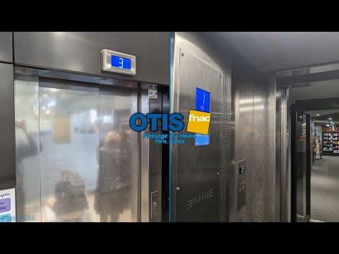 Weird Thyssen (mod OTIS) Hydraulic Elevator | fnac, Passage Du Havre, Paris France
