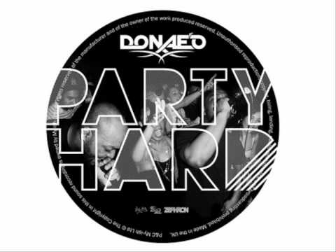 DJ BLaKaMiiST!! presents Lil Silva - Different mixed with Donaeo - Party Hard.wmv