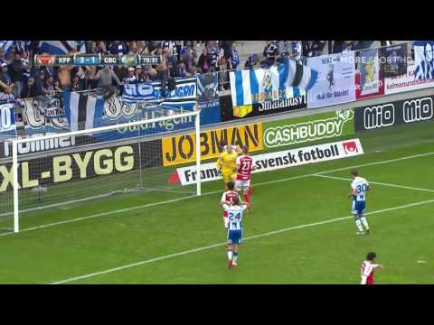 Albaek med riktigt bra frispark mot KFF - Söderberg med jätteräddning - TV4 Sport