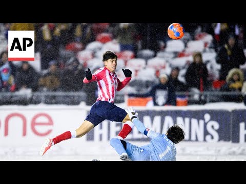 Stunning 'icicle kick' goal by David Rodriguez in Canadian Premier League final