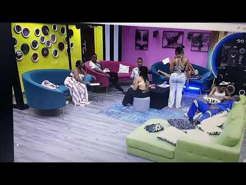 Bravo b and Trixie being cute, ❤️🐝