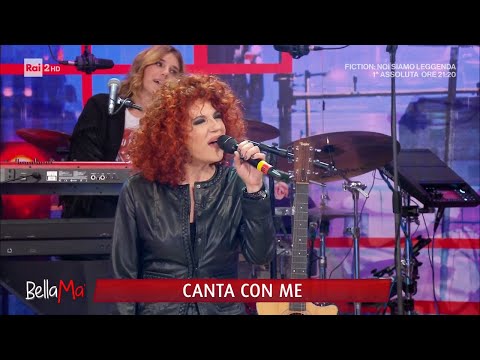 Manuela Villa canta "Se telefonando" -  BellaMa' 29/11/2023