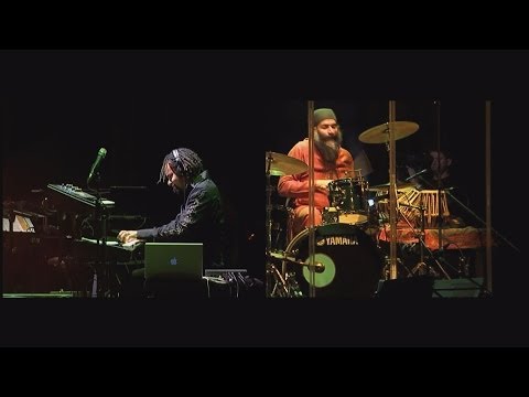 9:30 Collective Meets Alien Chatter (live at the Palace of Arts Budapest, full concert)