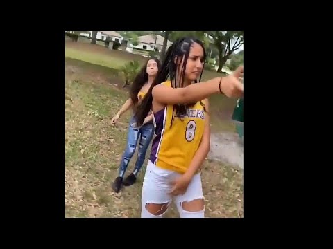 Shaliz.pr Vs Karlyrou Tiraera Picante El Payaso TV