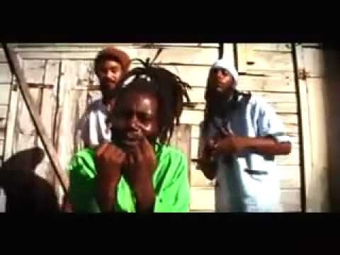 tiwony féfé typical straika