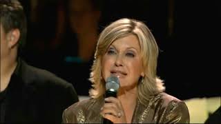 Olivia Newton-John - "Jolene" Live in  Sydney 2008
