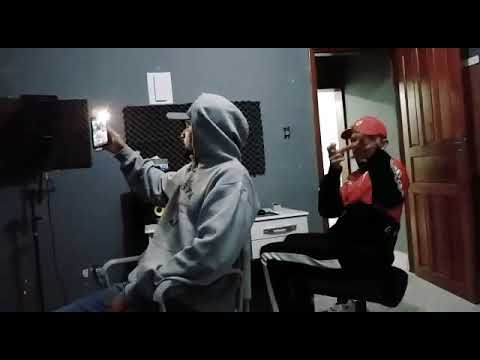 MC Luciano SP e MC Felipinho SP - Traz pra nóis as Nave | #CARACASDIVULGAFUNK