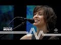 Alanis Morissette - Head Over Feet - Unplugged (The Prince's Trust Party In The Park 2004)