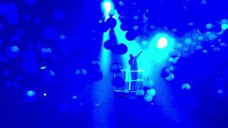 Drake - Hold On We're Going Home (Live at the American Airlines Arena of Summer Sixteen Tour)