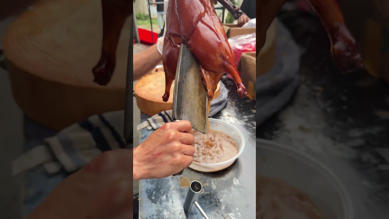 Ultimate Crispy Roast Goose 🔥 Juicy Meat & Irresistible Flavor!