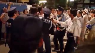 【立場逆転！？】警察がＤＱＮに殴られ襲われる瞬間