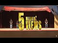 College Arts day group dance 2k16|mukkathe penne|10 endrathakulae|baha kilikki