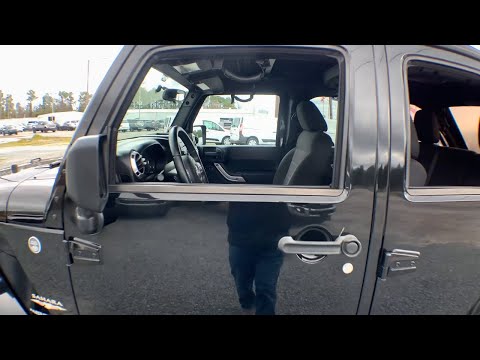 2012 Jeep Wrangler Unlimited Jacksonville, Swansboro, New Bern, Burgaw, Wilmington, NC T31118A