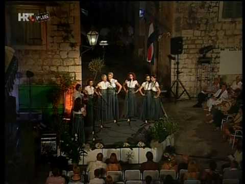 Mislila sam mlada koludrica biti - klapa Armorin (ž) - FDK 2010