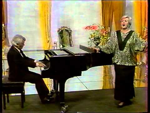 Halina Slonicka - soprano, Jerzy Marchwinski - piano