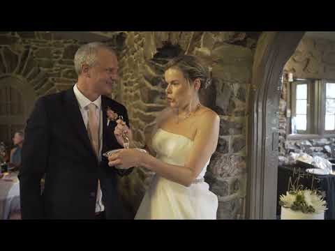 Wedding Cake Cutting Moment | Emily & Darren (Chief Hosa Lodge)