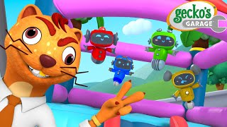 Weasel is Flying Away! 🎈 Bouncy Castle Rescue! 🏰 | Gecko's Garage 🚚 | Cartoons For Kids