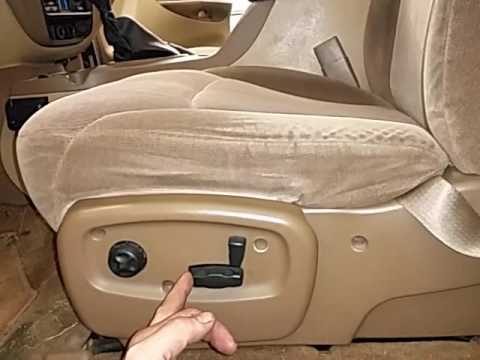 CP0906 - 2003 Chevy Trailblazer - Driver Left Front Power Bucket Seat