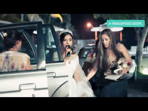 Noiva entra cantando de uma forma diferente