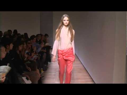 Fashion week Paris Anne Valérie Hash, printemps-été 2012