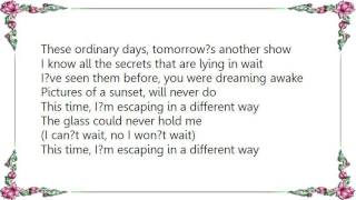 Chicosci - January Days Lyrics