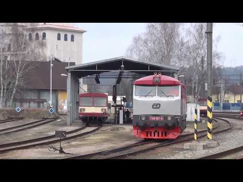 749.107 při obratu v Čerčanech/ Grumpy with a new paint in Čerčany