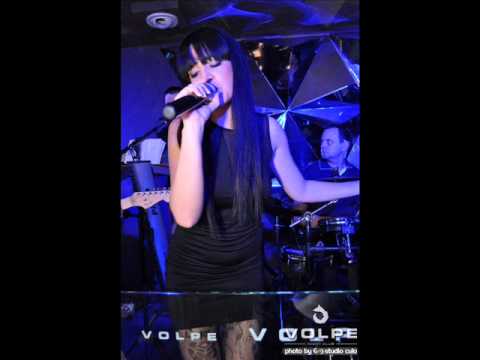 Milena Novakovic-Hot stuff/Live/Farma