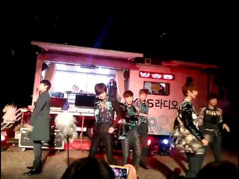 [Fancam] 121220 Sukira Front Yard Concert - Boyfriend (I'll be there)