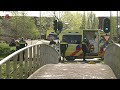 Hulpdiensten reanimeren jong kind dat te water raakte in Almere Tussen de Vaarten