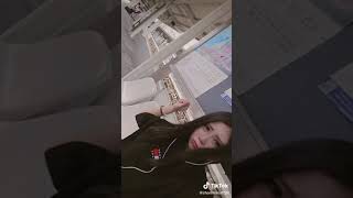 【tiktok】引っ張ってボイーーン@tiktok