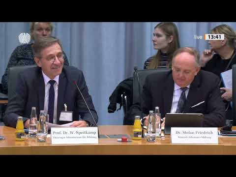 Auswirkung der Kolonialvergangenheit auf die Außenpolitik
