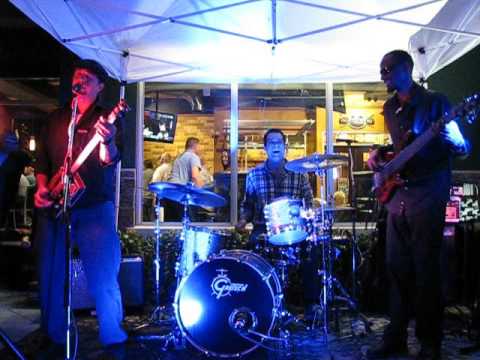 JP Soars "Gangster Of Love" @ Smoke Inn Cigar Box Guitar Event Boynton Beach Fl March 2017