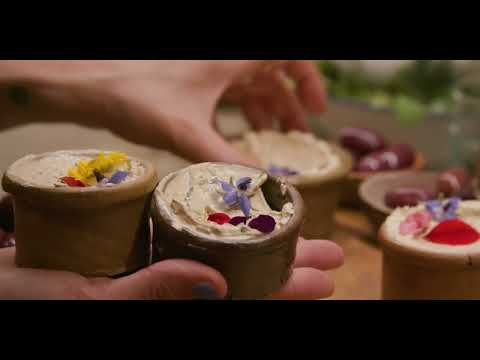 Matiah Chinaski & Dj Pérez & Marcos Meza - Pequeño lugar que demolieron en vivo en Atelier Culinario